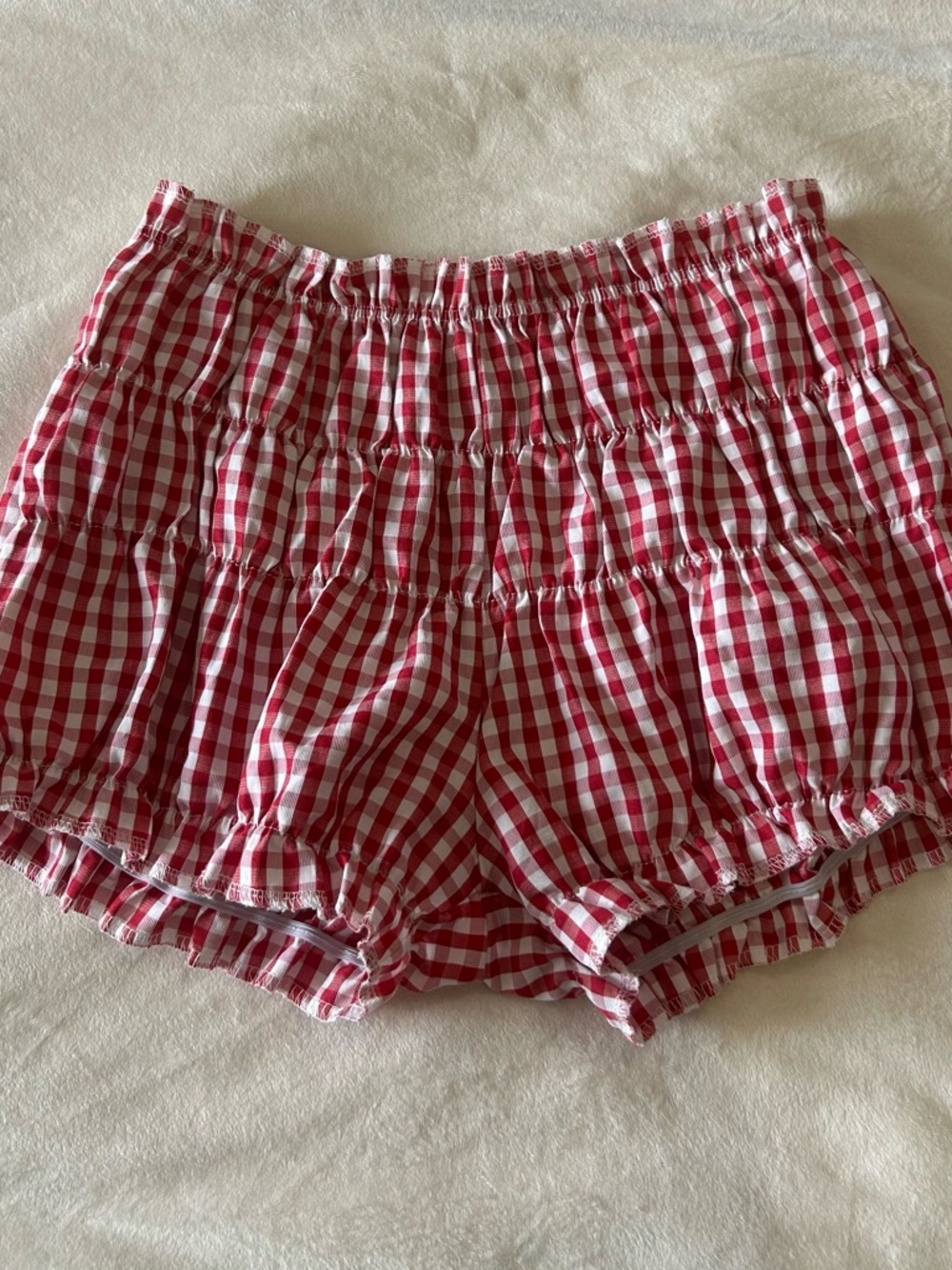 gingham scrunch shorts!